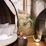 Hotel In The Heart Of The Alps 4*