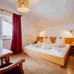 Hotel In The Heart Of The Alps Uttendorf