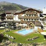 In The Heart Of The Alps Hotell 4*