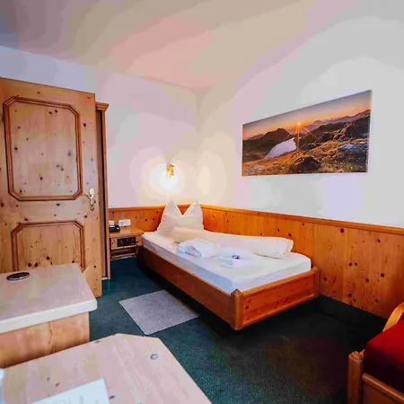 In The Heart Of The Alps Hotel