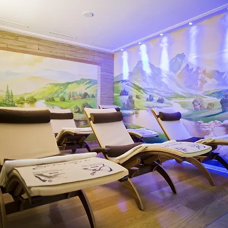 In The Heart Of The Alps Hotel