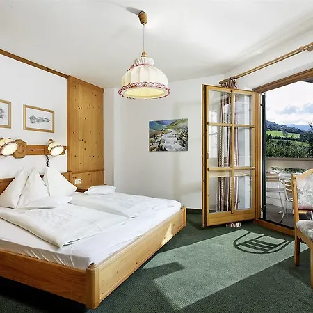 In The Heart Of The Alps ホテル 4*